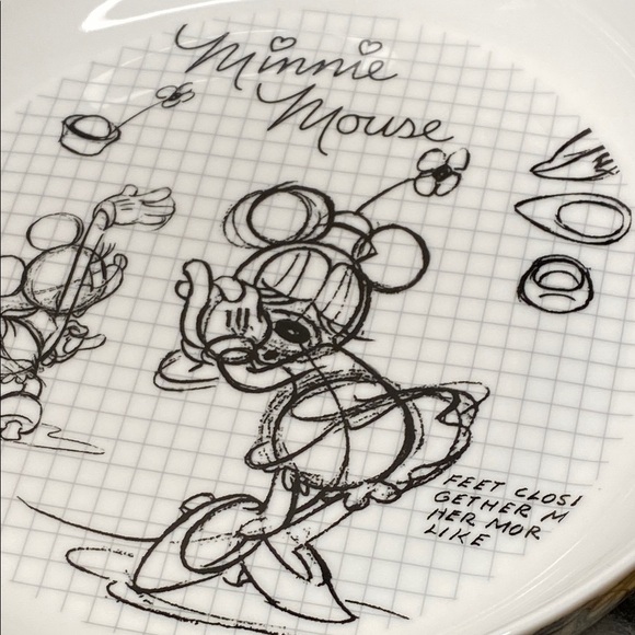 Disney Sketchbook Minnie Mouse Pasta Bowl - Picture 6 of 6